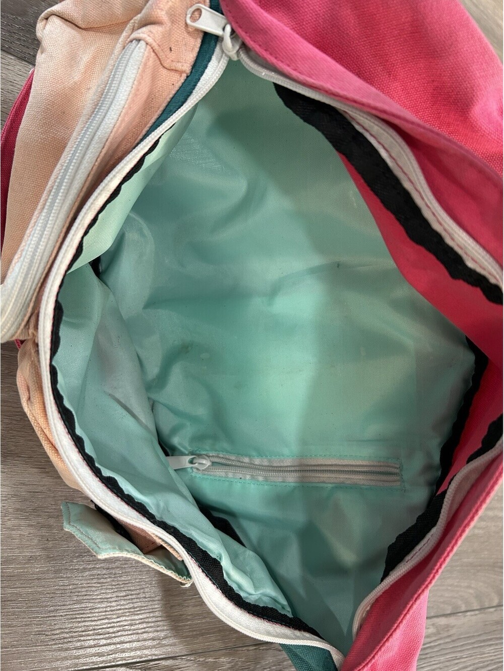 Kavu Rope Sling Bag ~ Multicolor - Picture 5 of 5
